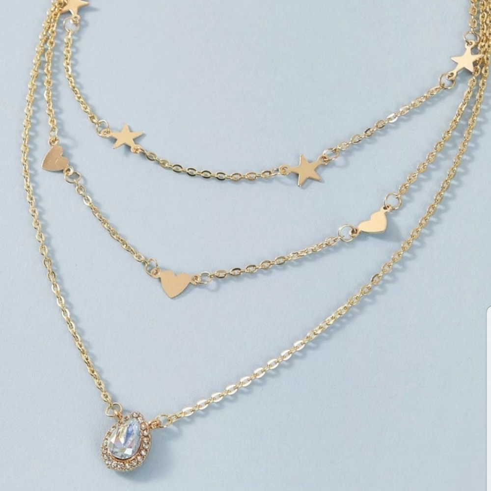 ♡Farah♡ Layered Heart and Star Necklace - Picture 3 of 4